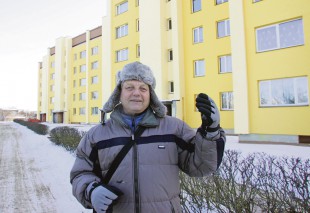 Baušķenieki pārliecinās par ēku siltināšanas efektivitāti