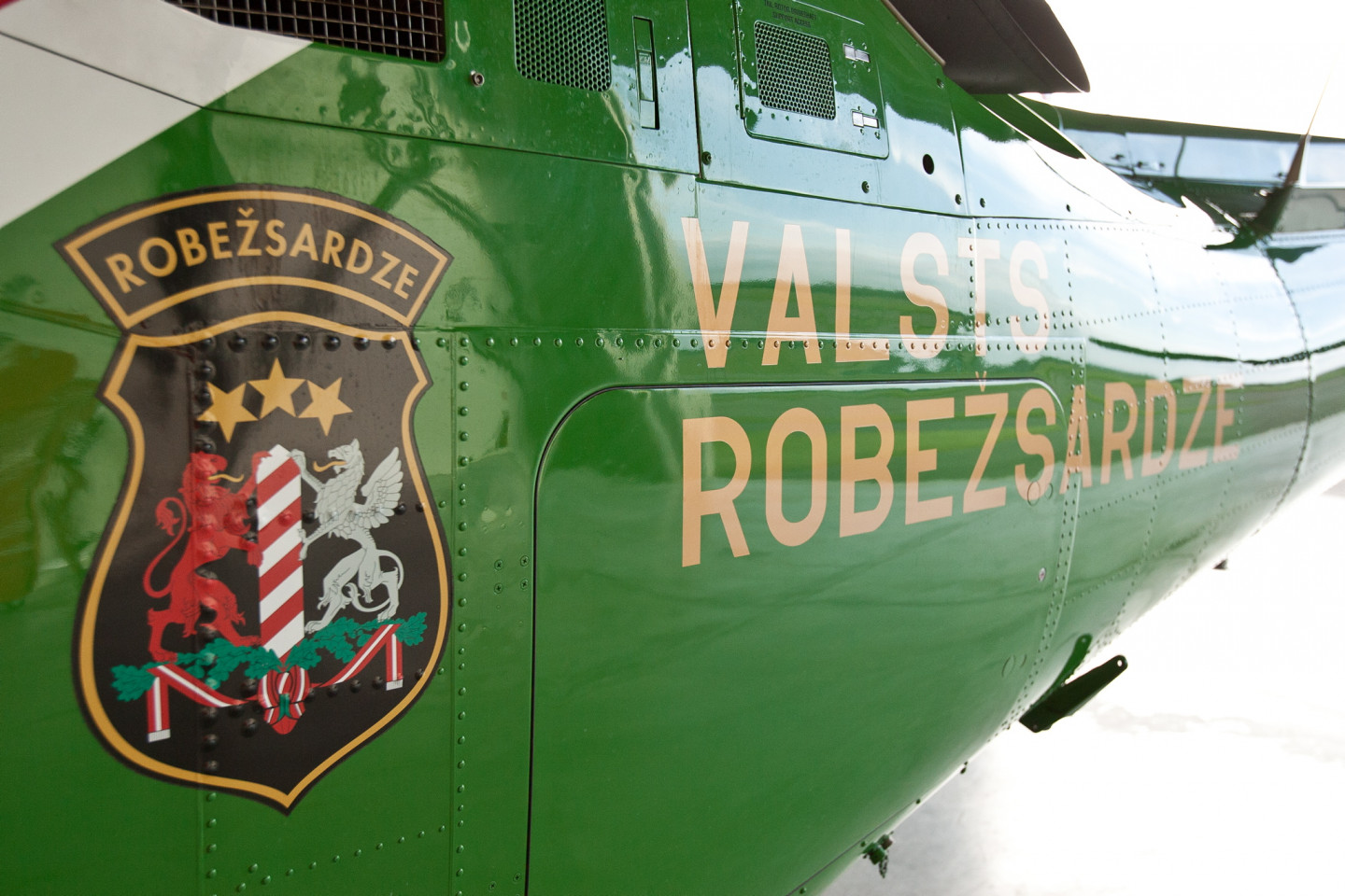 28.06.2012. Ventspils. Robežsardzes helikoptera apkalpes apmācības cilvēku meklēšanas un glābšanas darbu veikšanā virs jūras.