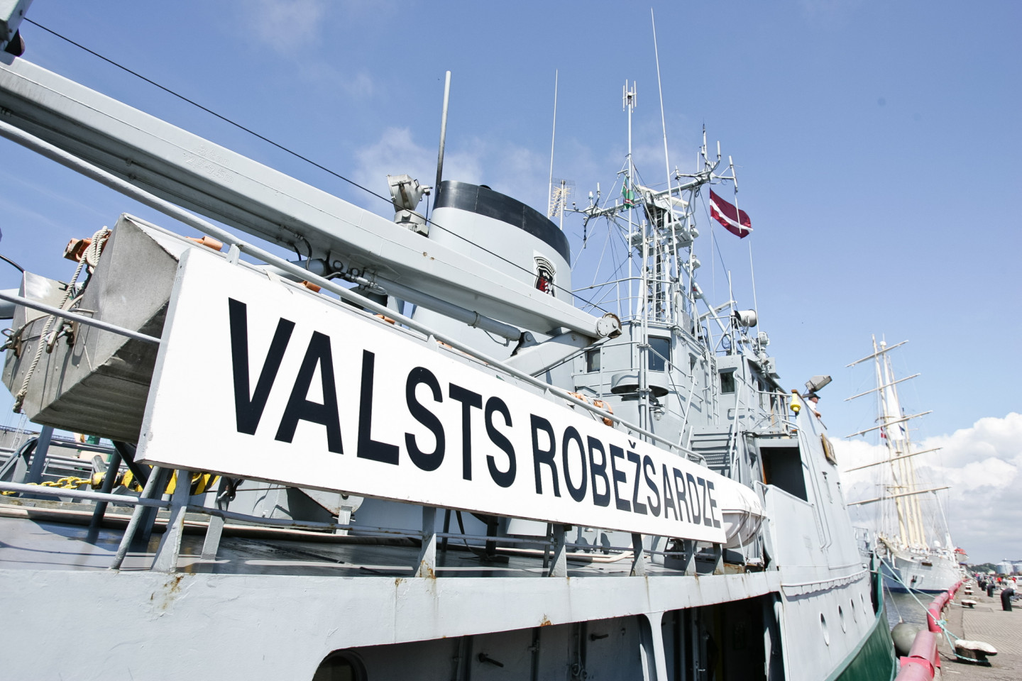 28.06.2012. Ventspils. Robežsardzes helikoptera apkalpes apmācības cilvēku meklēšanas un glābšanas darbu veikšanā virs jūras.