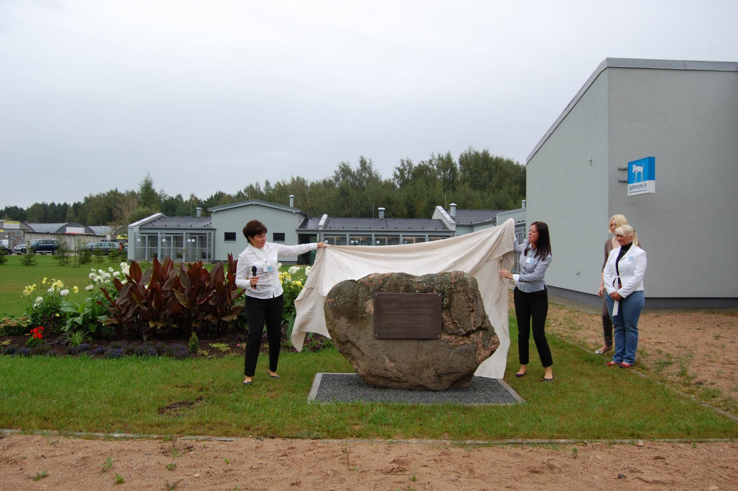 Atklās jaunuzcelto dzīvnieku patversmi „Labās mājas”