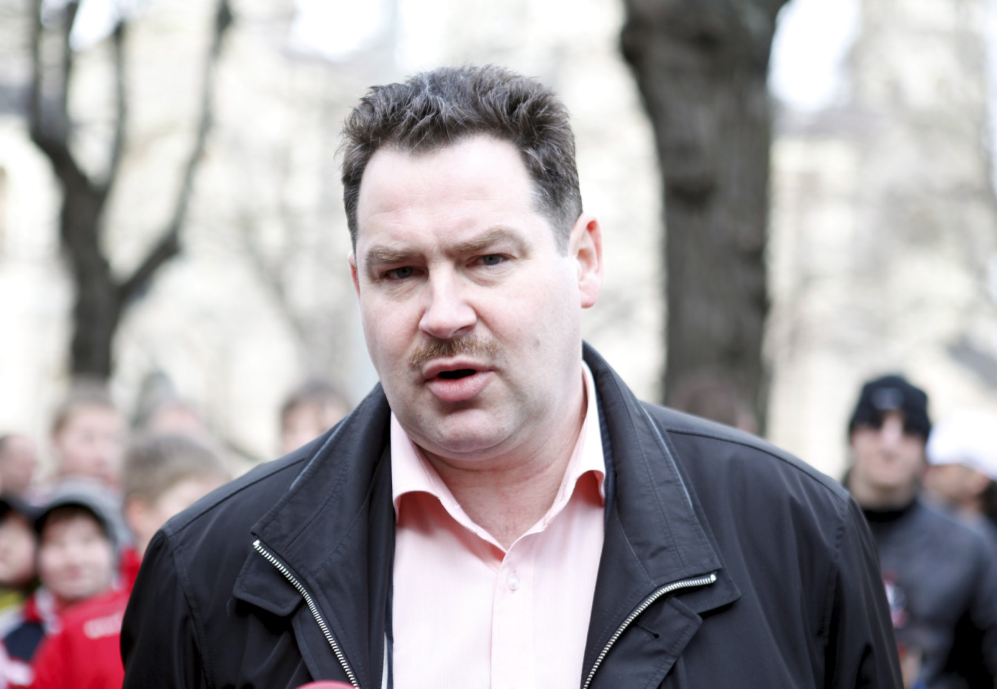 30.04.2013. Pie Ministru kabineta. Latvijas ledus haļļu darbinieki, hokeja klubu un sporta skolu audzēkņi ar saviem vecākiem no visām Latvijas piketē pret strauji augošajiem elektroenerģijas tarifiem.