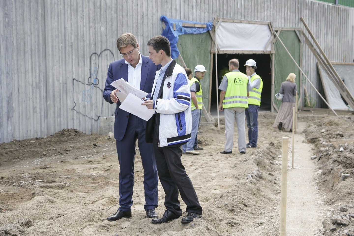 12.06.2013 Nils Ušakovs iepazīstas ar Dienvidu tilta trešās kārtas būvniecības gaitu.
