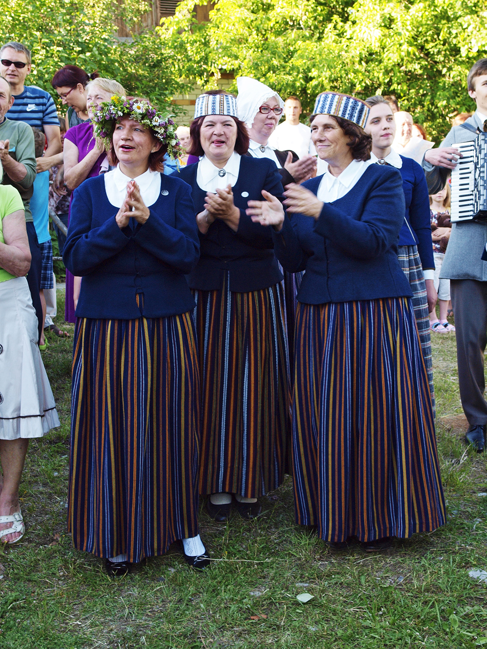 2013.06.15. VAS « Latvijas Dzelzceļš » ar unikālu pasākumu «Dziesmu un Deju svētku ekspresis» ieskandināja XXV Vispārējos latviešu dziesmu un XV Deju svētkus.