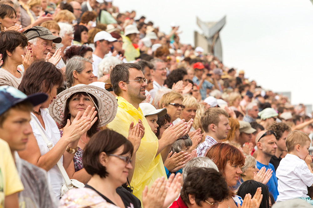 2013.07.05. XXV Vispārējie latviešu Dziesmu un XV Deju svētki, Deju lieluzvedums Tēvu laipas 1.koncerts stadionā Daugava