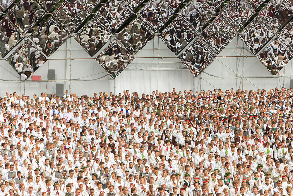 2013.07.05. XXV Vispārējie latviešu Dziesmu un XV Deju svētki, Deju lieluzvedums Tēvu laipas 1.koncerts stadionā Daugava