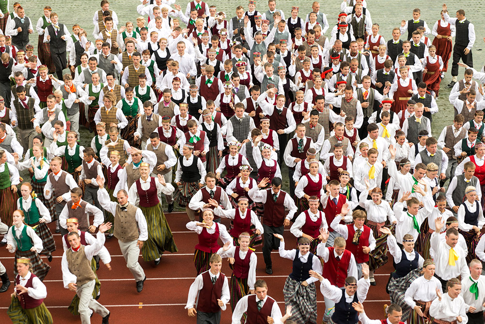2013.07.05. XXV Vispārējie latviešu Dziesmu un XV Deju svētki, Deju lieluzvedums Tēvu laipas 1.koncerts stadionā Daugava