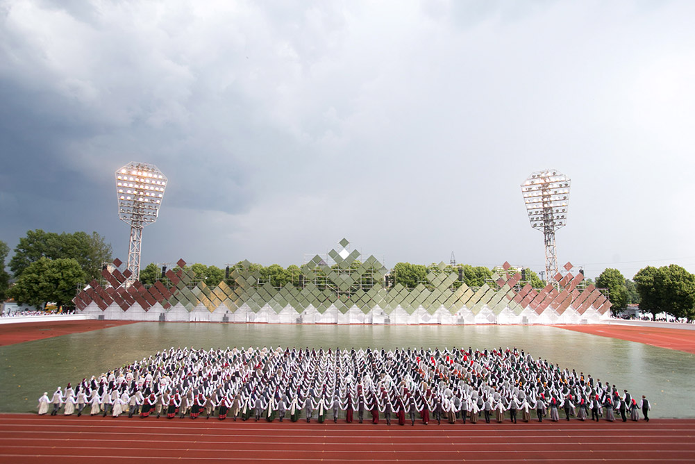 2013.07.05. XXV Vispārējie latviešu Dziesmu un XV Deju svētki, Deju lieluzvedums Tēvu laipas 1.koncerts stadionā Daugava