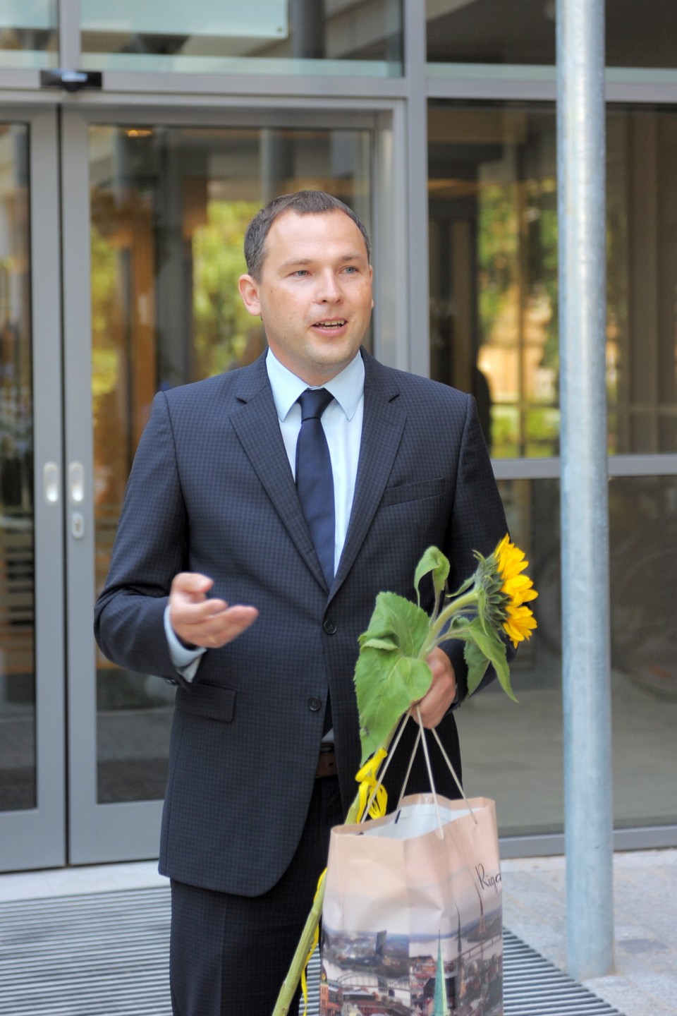 17.07.2013. Svinīgi atklāk jauno Administratīvās rajona tiesas Rīgas tiesu nama ēku. Baldones iela 1a, Rīga.