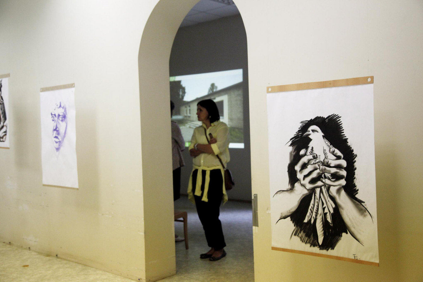 Rīgas psihiatrijas un narkoloģijas centrā atklāta izstāde "Urbānie pilsētstāsti. Sarkandaugava. Dārzs."