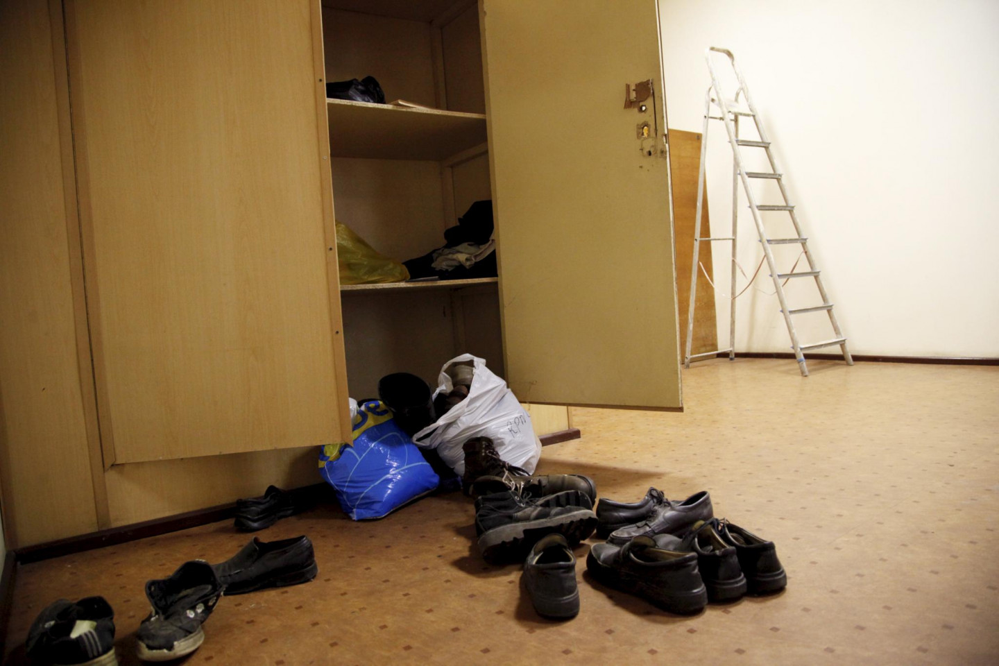 Rīgas psihiatrijas un narkoloģijas centrā atklāta izstāde "Urbānie pilsētstāsti. Sarkandaugava. Dārzs."