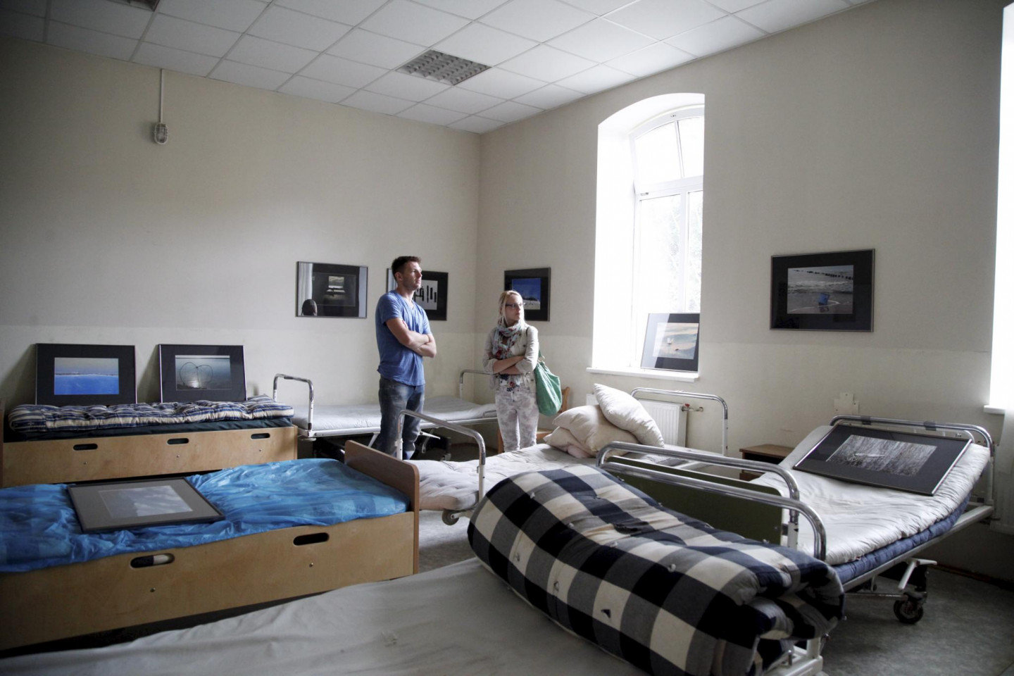 Rīgas psihiatrijas un narkoloģijas centrā atklāta izstāde "Urbānie pilsētstāsti. Sarkandaugava. Dārzs."