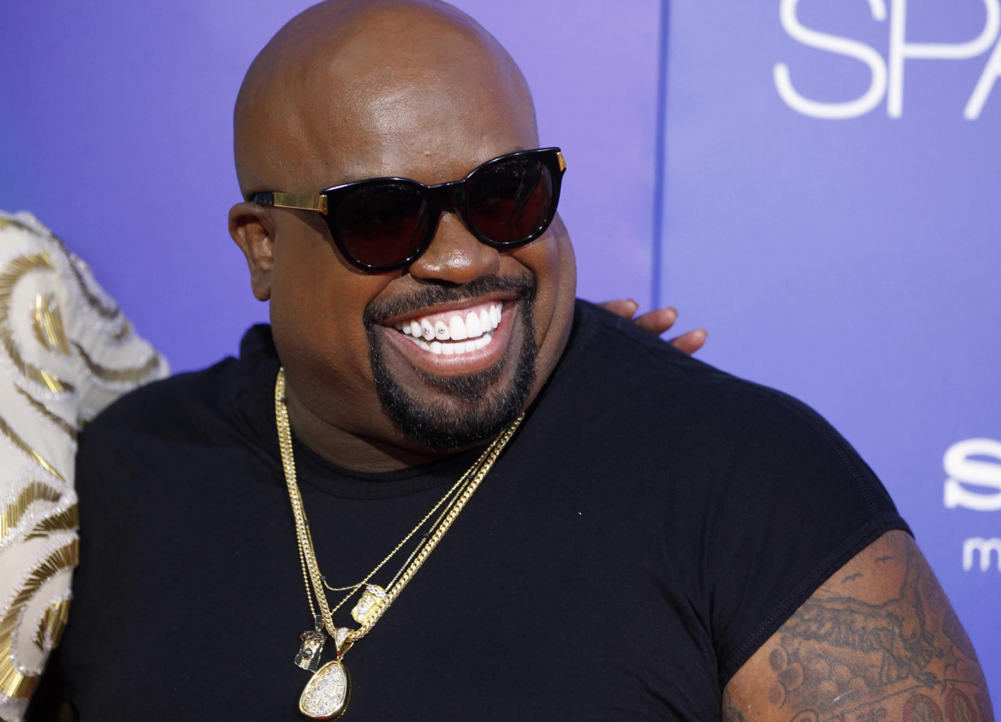 Mūziķis Cee Lo Green 39 gadu vecumā 2010.gadā kļuva par vectēvu sava 20 gadus vecā dēla mazulim. Cee Lo Green pasaules uzmanību piesaistījis ar dziesmām "F**k You", "Crazy", "Bright Lights Bigger City", "It's Ok", "Cry Baby".