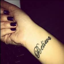 Teksts "Believe"(tulkojumā no angļu valodas- tici)