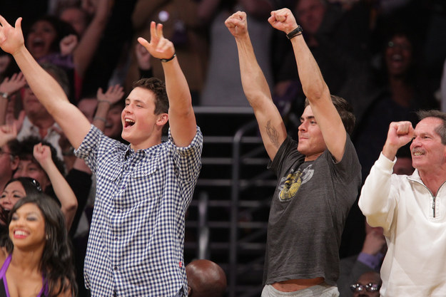 Aktieris Zaks Efrons un Viņa brālis Dilans