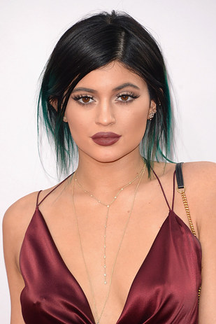 TAGAD: Krāsoti matu gali