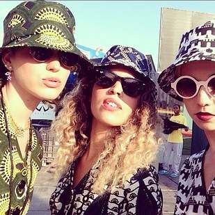 TAGAD: "Katliņcepures"