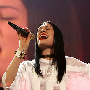 TAGAD: Kaklam piekļautas kaklarotas