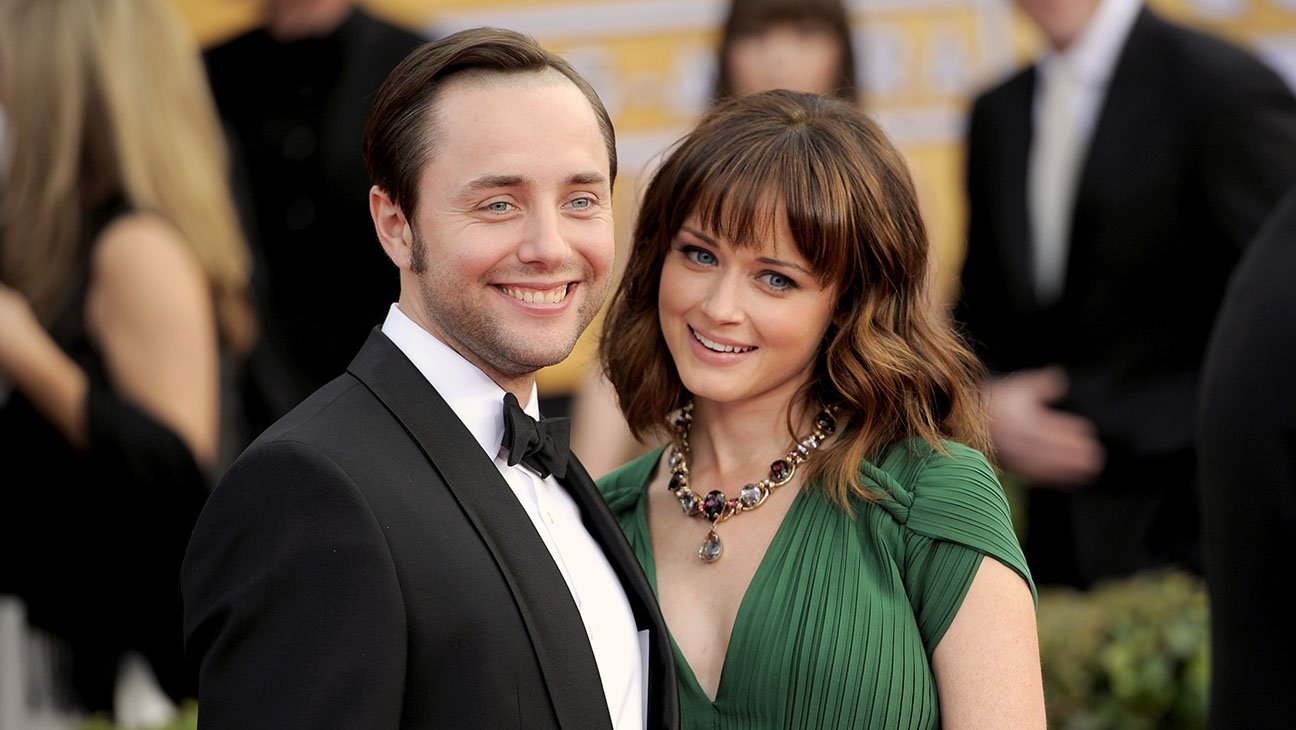 Vinsents Karthaisers(35) un Aleksa Bledela(33) ir laulāti kopš 2014.gada- pēc satikšanās seriālā "Mad Men".