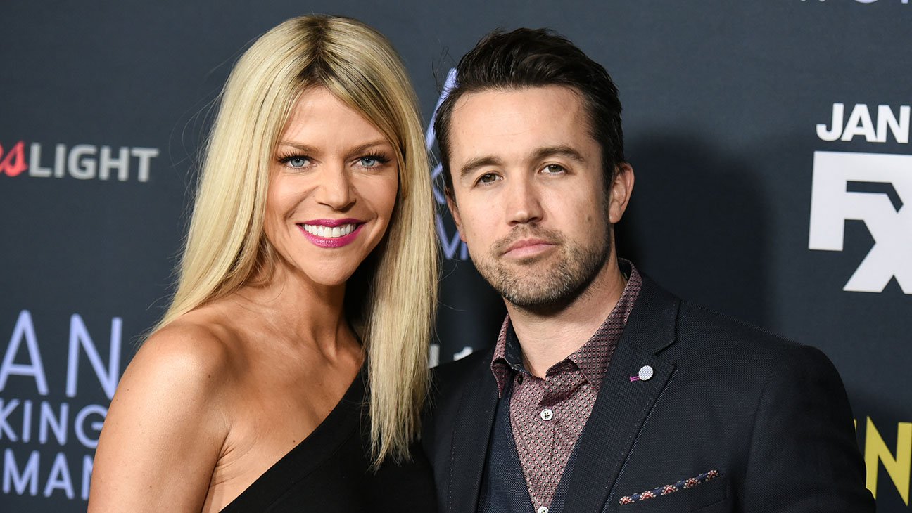 Keitlina Olsone(39) un MakElhennijs(37) iepazinās seriāla "It’s Always Sunny in Philadelphia" filmēšanas laikā- viņi ir precējušies jau kopš 2009.gada un kopā audzina divus dēlus.