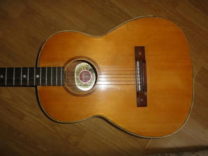 Katra melomāna sapnis - ģitāra "Cremon" maksāja 70 rubļus