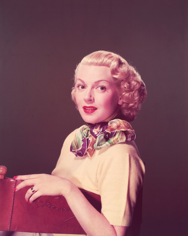 Koši sarkanas lūpas vienmēr izskatīsies labi