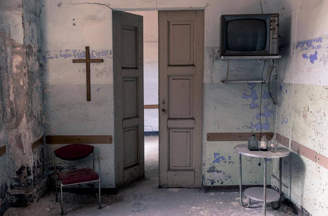 Psihiatriskā slimnīca Itālijā – šī slimnīca tika atvērta tālajā 1871.gadā, bet slēgta 1998.gadā.