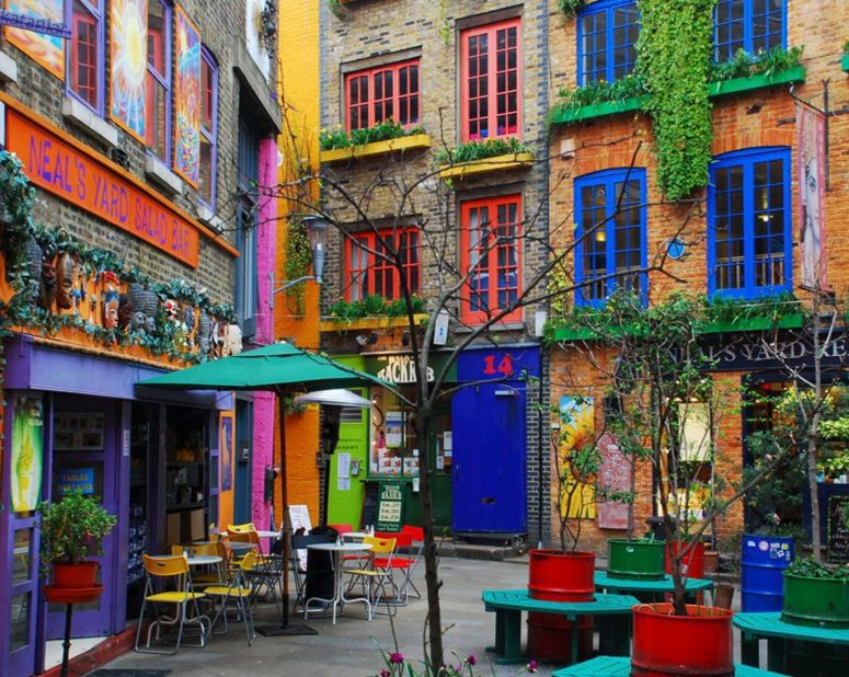 Krodziņu pagalms Londonā