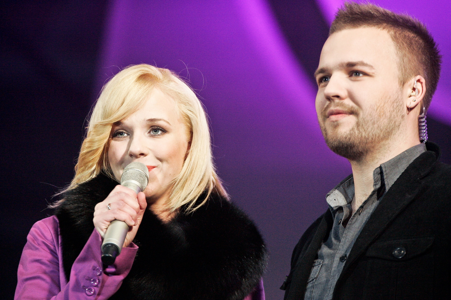 Doma laukumā 2012.gada 4. maijā notika ieskaņas koncerts "Ar domu par rītdienu"