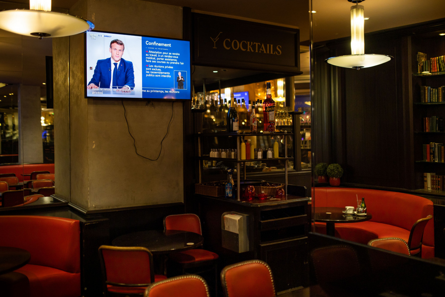 Francijā no piektdienas līdz vismaz 1.decembrim būs spēkā stingri ierobežojumi, īpašā uzrunā tautai trešdien paziņoja Francijas prezidents Emanuels Makrons.