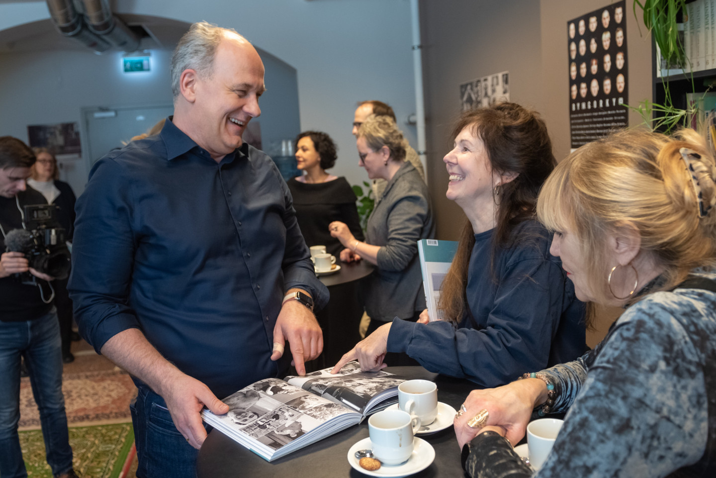 kā lēna un mierīga upe ir atgriešanās. Jaunais Rīgas teātris