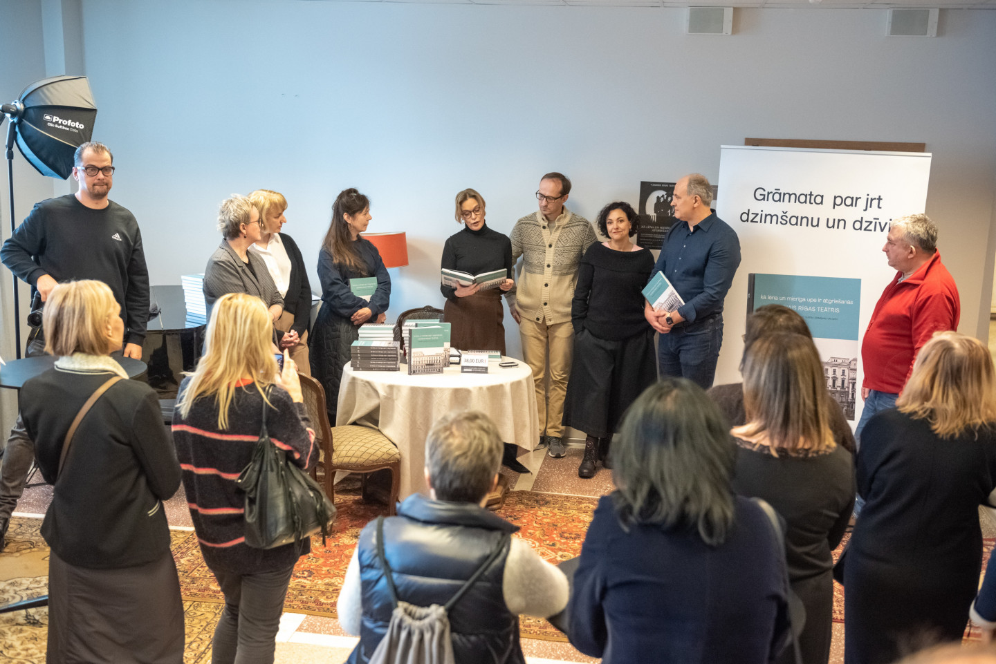 kā lēna un mierīga upe ir atgriešanās. Jaunais Rīgas teātris