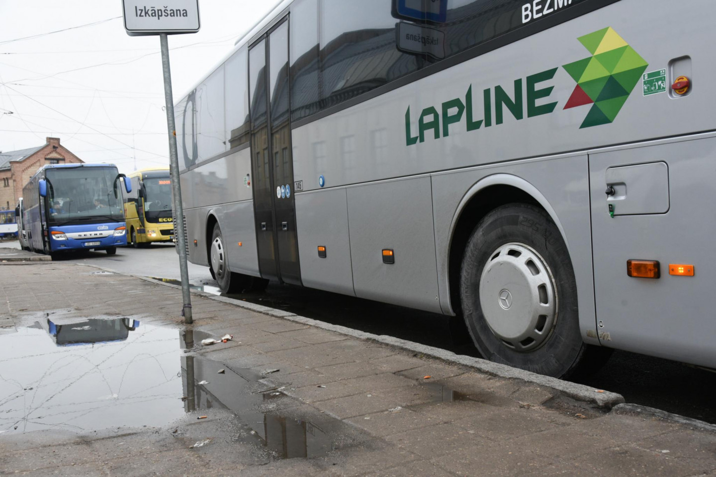 Decembrī stāsies spēkā izmaiņas reģionālo autobusu maršrutos Kurzemē ...