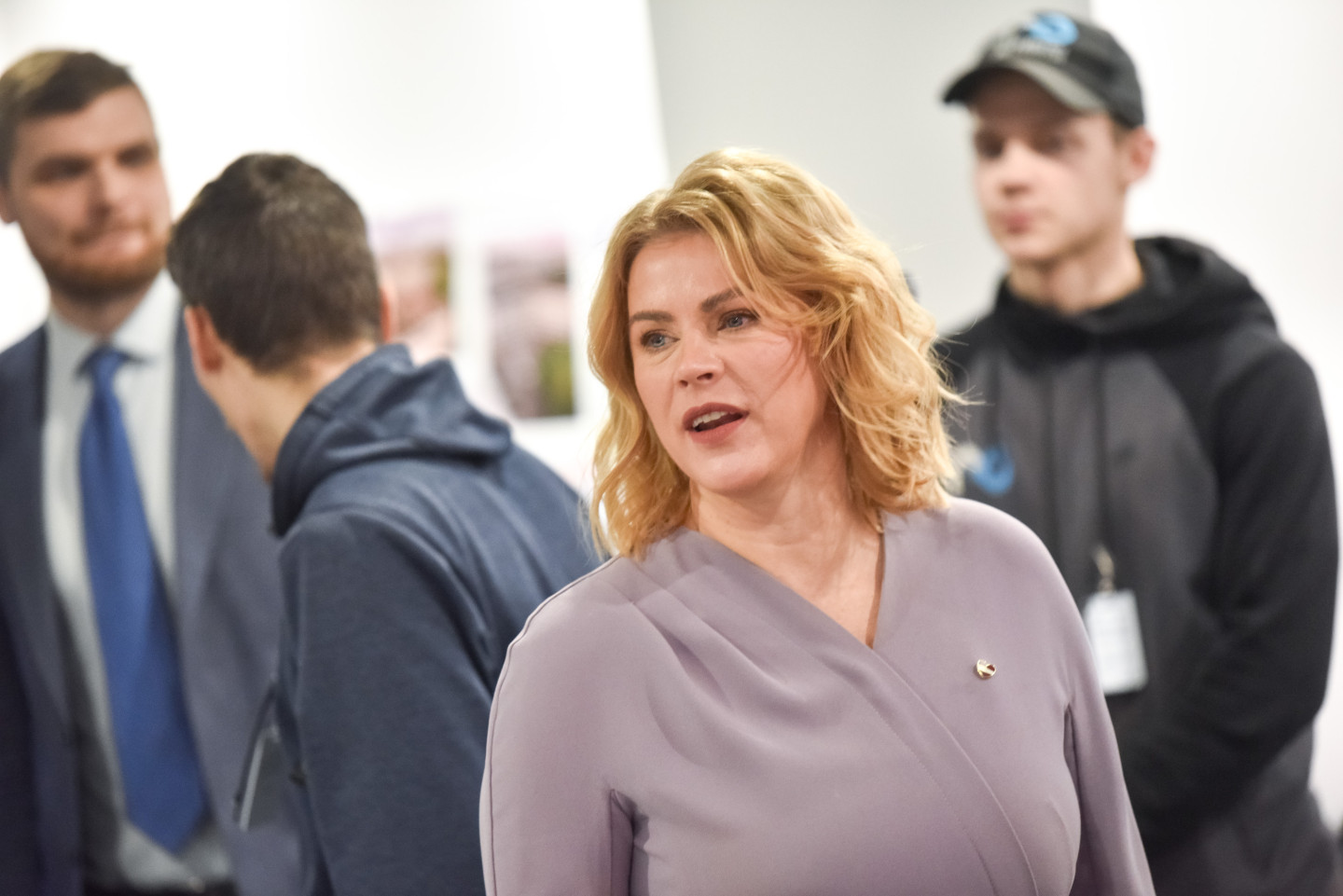 Evika, iemācies rakstīt latviski!"; Siliņa atkal izpelnās sabiedrības "fui" - nra.lv