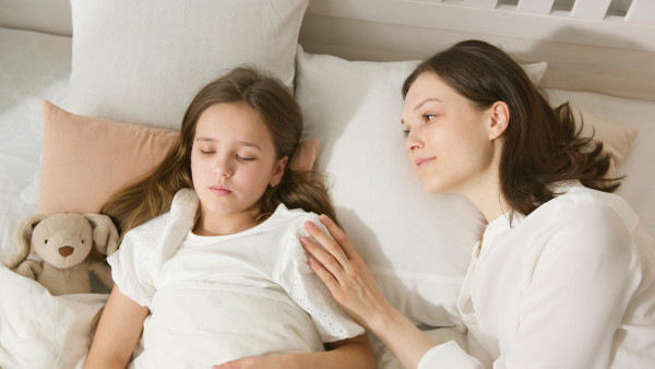 4 veidi, kā izaudzināt emocionāli inteliģentus bērnus