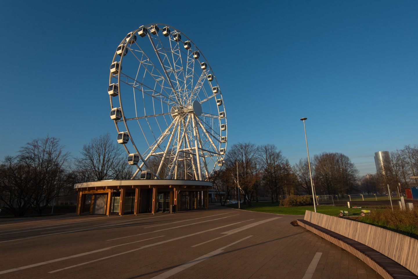 Panoramas Rats Riga Rīgas panorāmas rats meklē darbiniekus, alga pat lielāka nekā Rīgas ...