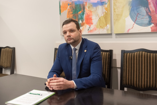 Daži pabalsti varētu tikt palielināti pat divas un trīs reizes, atklāj labklājības ministrs
