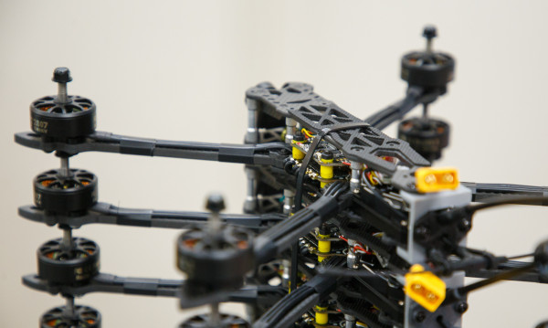 ES Igaunijai un Lietuvai atsaka finansējumu "dronu mūrim" uz robežas