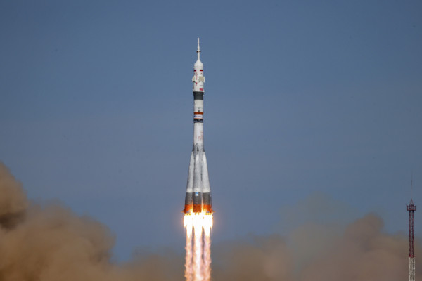 ASV un Krievijas astronauti devušies ceļā uz Starptautisko kosmosa staciju