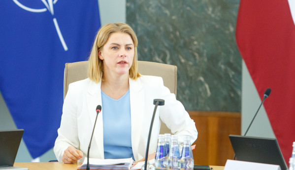 Valdība domās, kā reaģēt uz ASV uzsāktajiem "tarifu kariem", pauž premjere