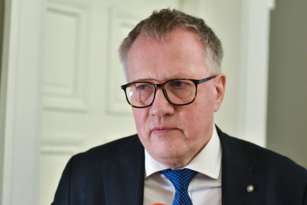 Ašeredens par plānoto 900 000 eiro vērto zobenu iegādi: Neesmu eksperts, bet šie nav paši efektīvākie ieroči