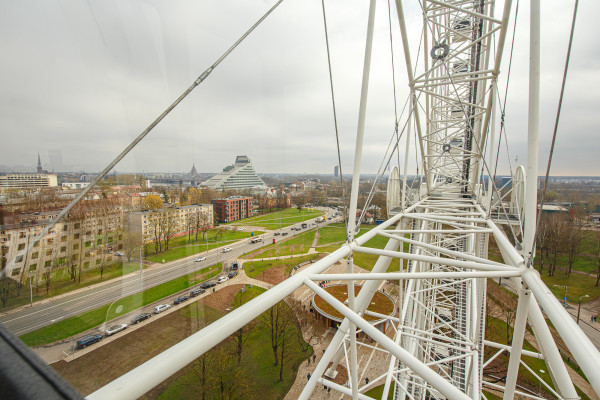 Fotoreportāža no Rīgas panorāmas rata