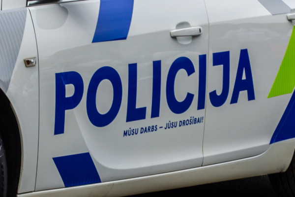 Aizvadītajā diennaktī uz ceļiem cietuši seši cilvēki