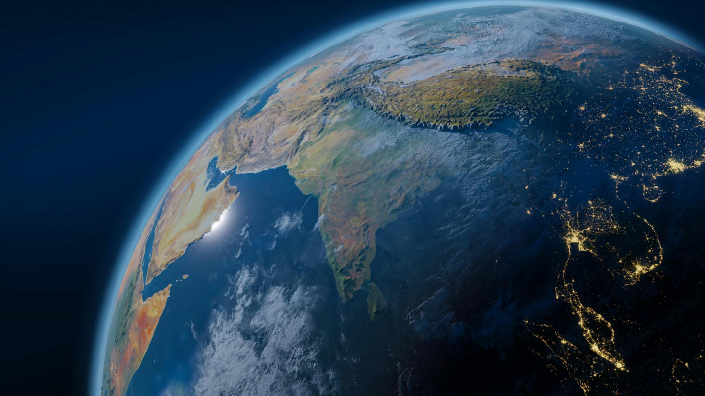 それは大きな中国の壁やピラミッドではありません – 宇宙から最もよく見える名前の付いた建物