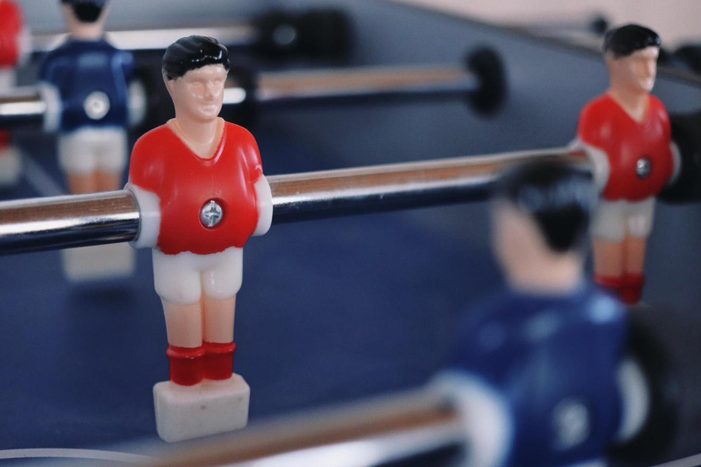 FOTO. Garākais galda futbols uz planētas Zeme