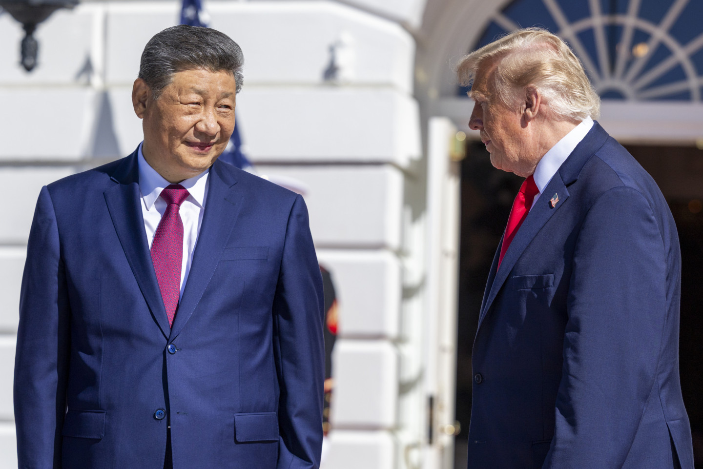 Xi Jinping visits Washington to discuss trade and security with Trump